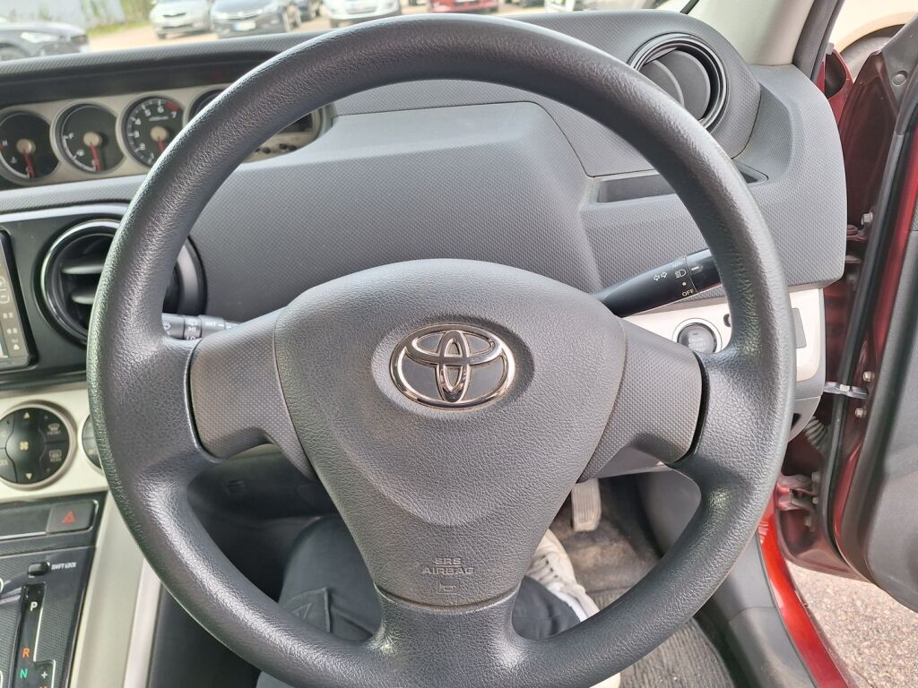 Toyota Corolla 2008 Punainen