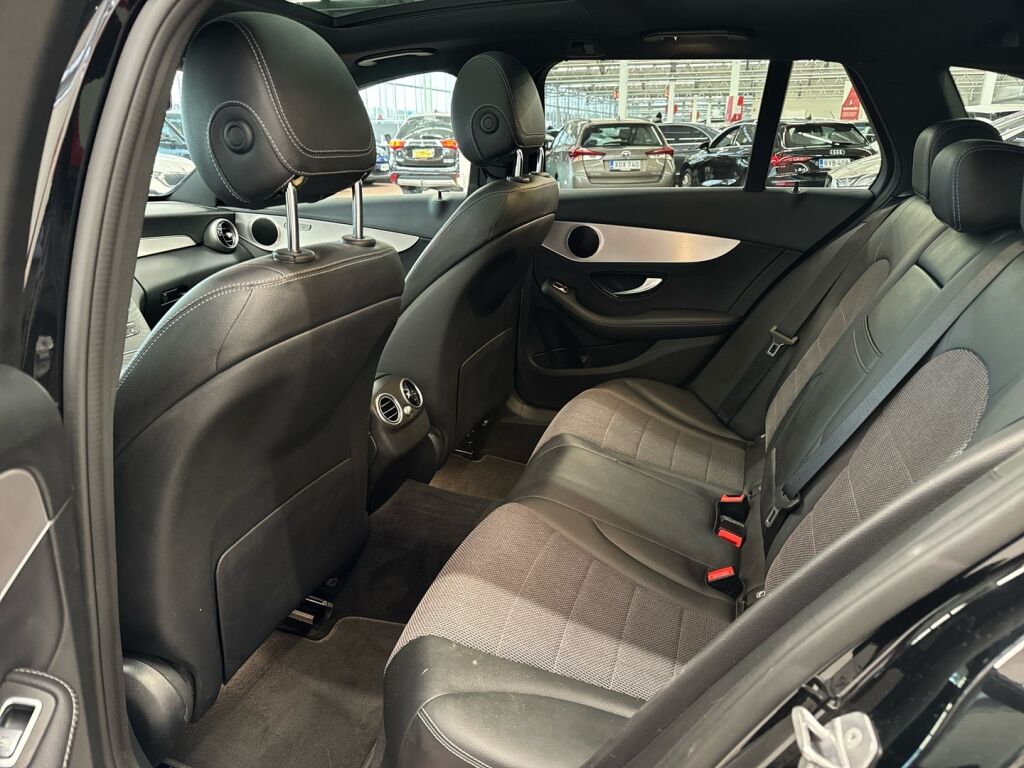 Mercedes-Benz C 2020 Musta