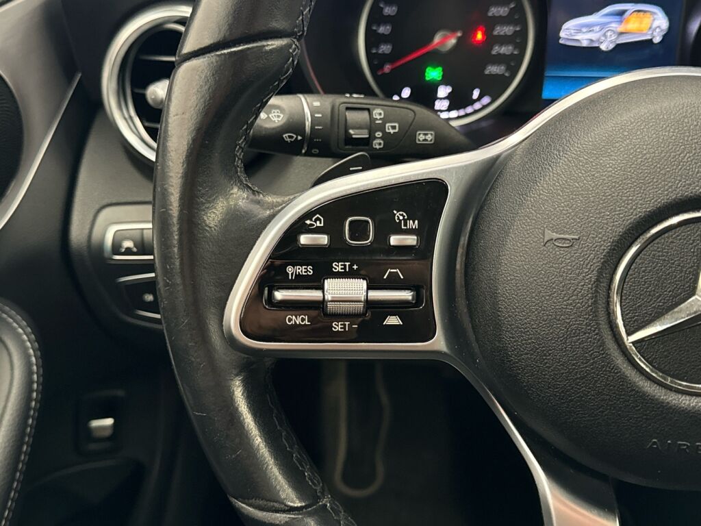 Mercedes-Benz C 2020 Musta