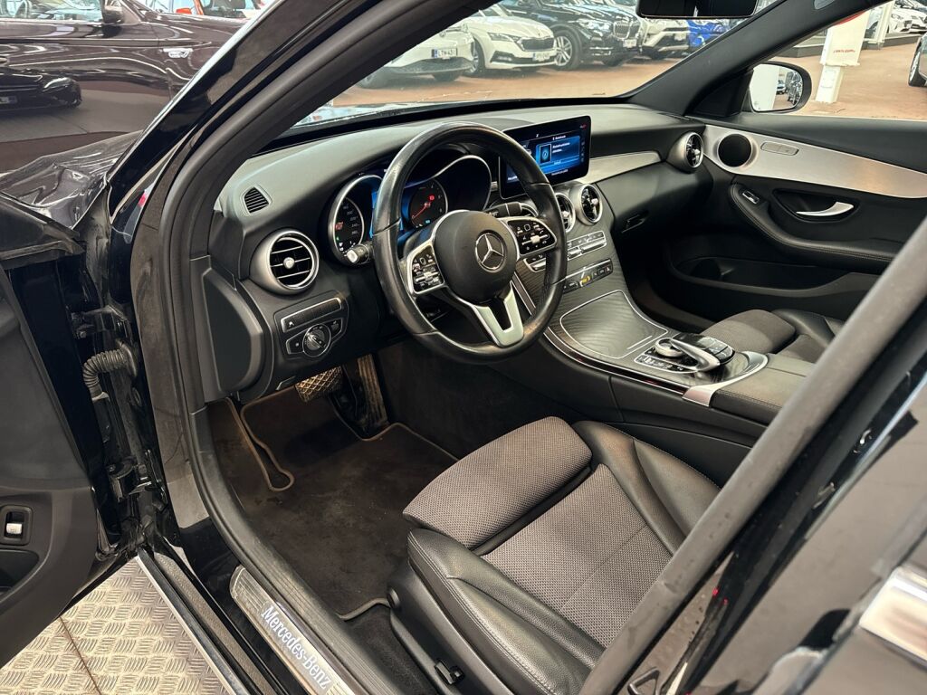 Mercedes-Benz C 2020 Musta