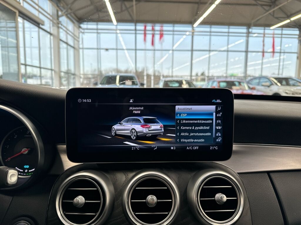Mercedes-Benz C 2020 Musta
