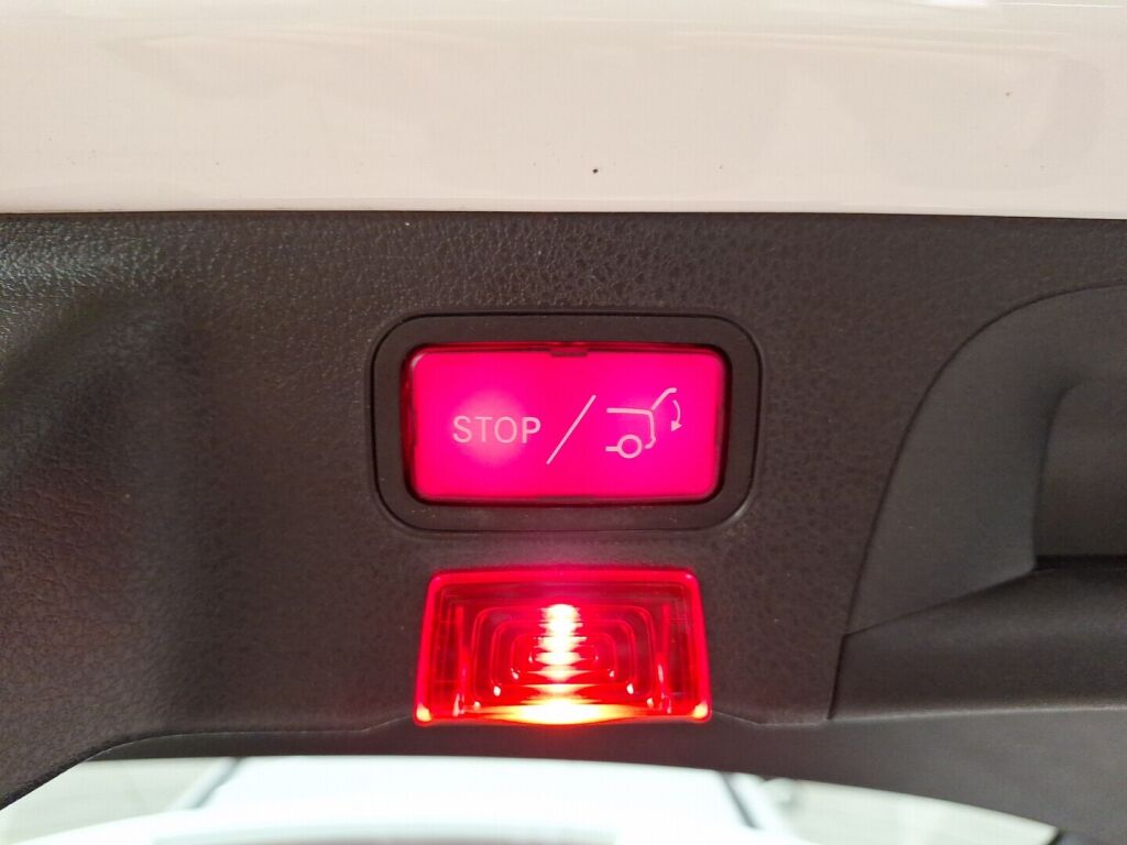 Mercedes-Benz CLA 2021 Valkoinen