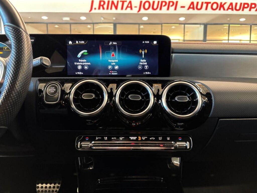 Mercedes-Benz CLA 2021 Valkoinen