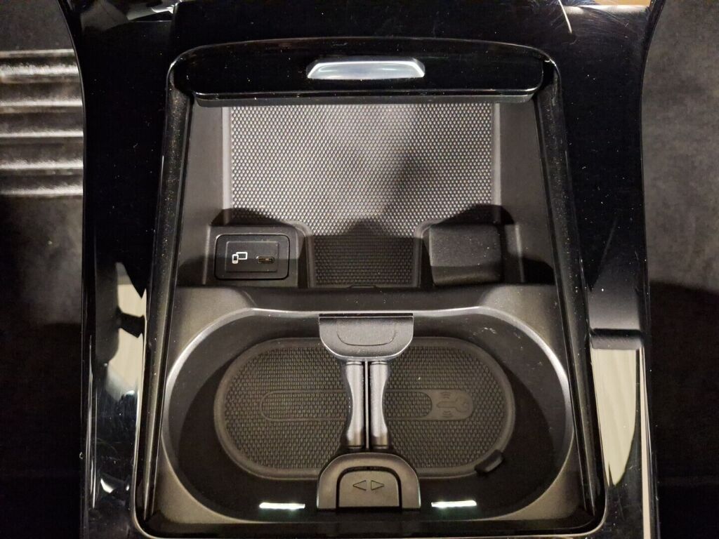 Mercedes-Benz CLA 2021 Valkoinen