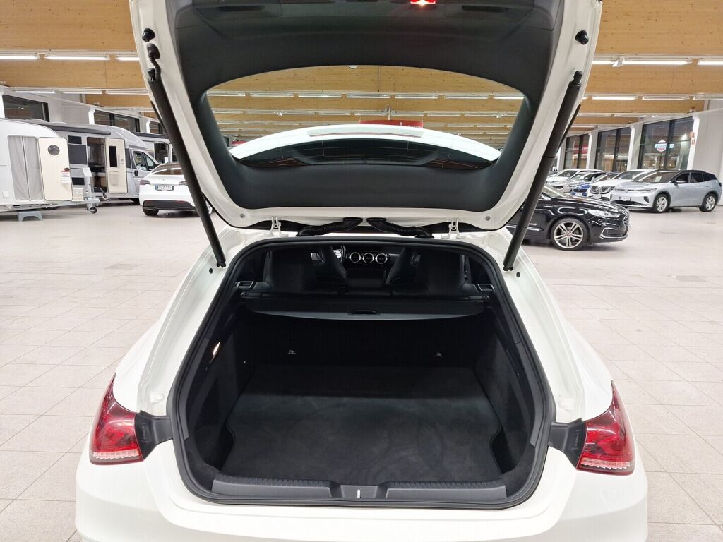 Mercedes-Benz CLA 2021 Valkoinen