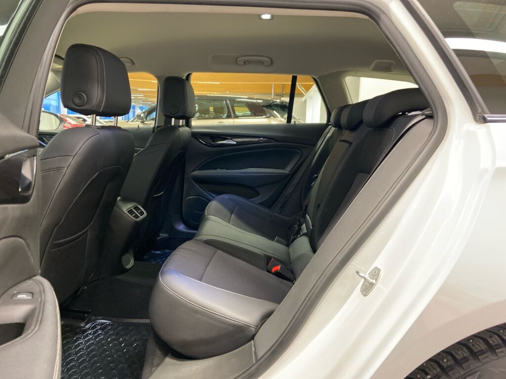 Opel Insignia 2020 Valkoinen