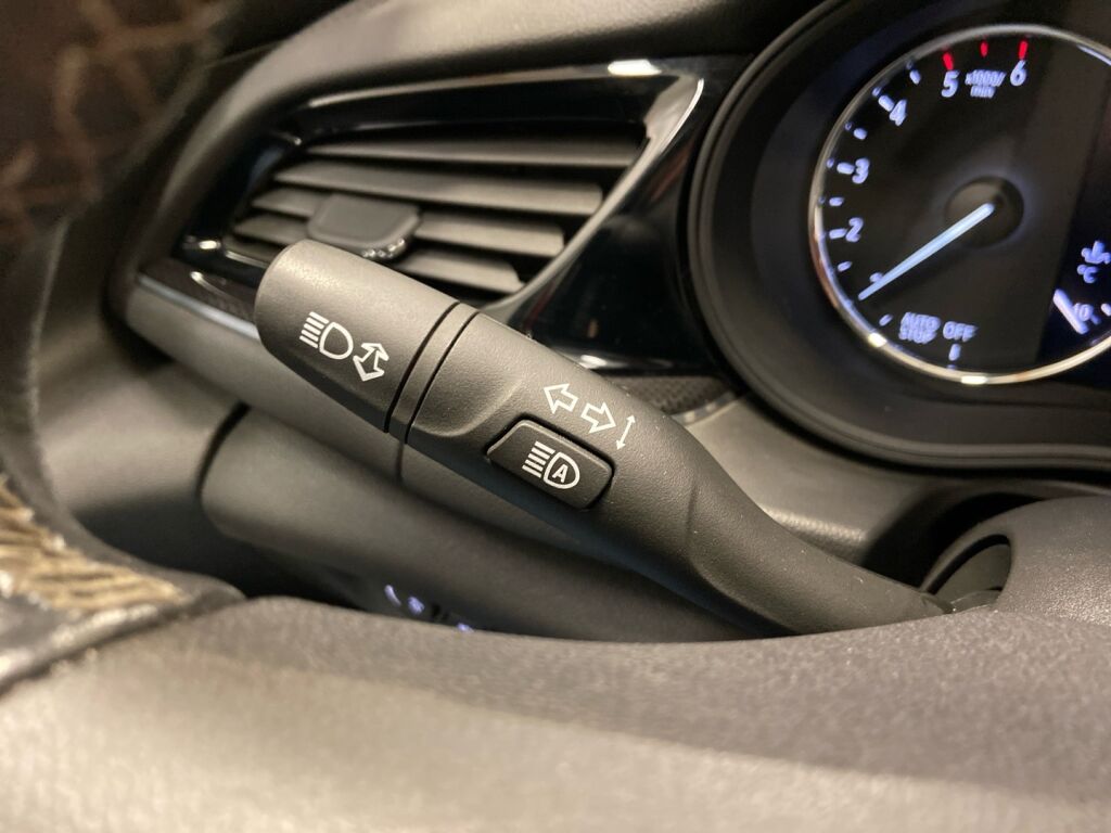 Opel Insignia 2020 Valkoinen