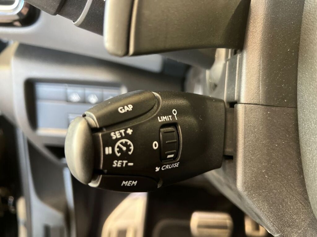Citroen C5 Aircross 2021 Musta