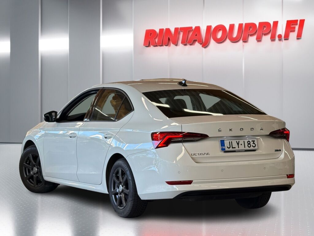 Skoda Octavia 2021 Valkoinen