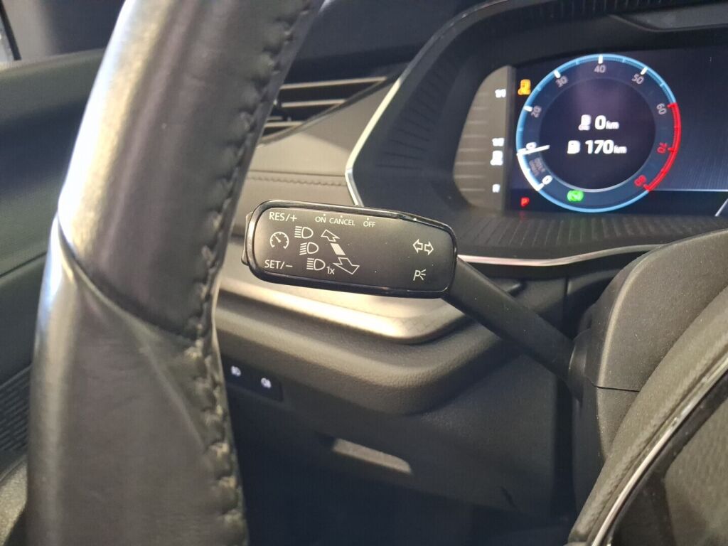 Skoda Octavia 2021 Valkoinen