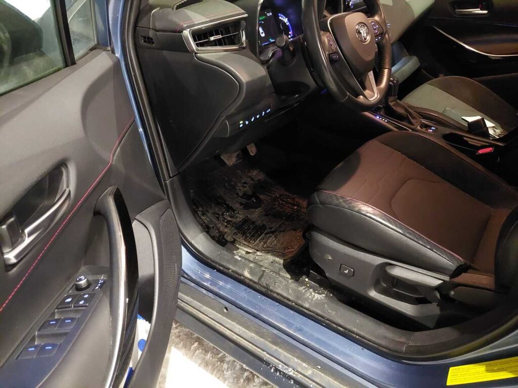 Toyota Corolla 2021 Sininen