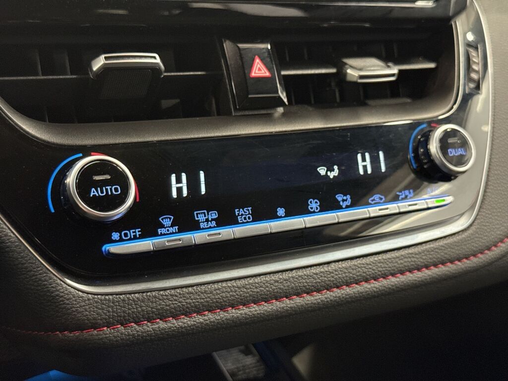 Toyota Corolla 2021 Sininen