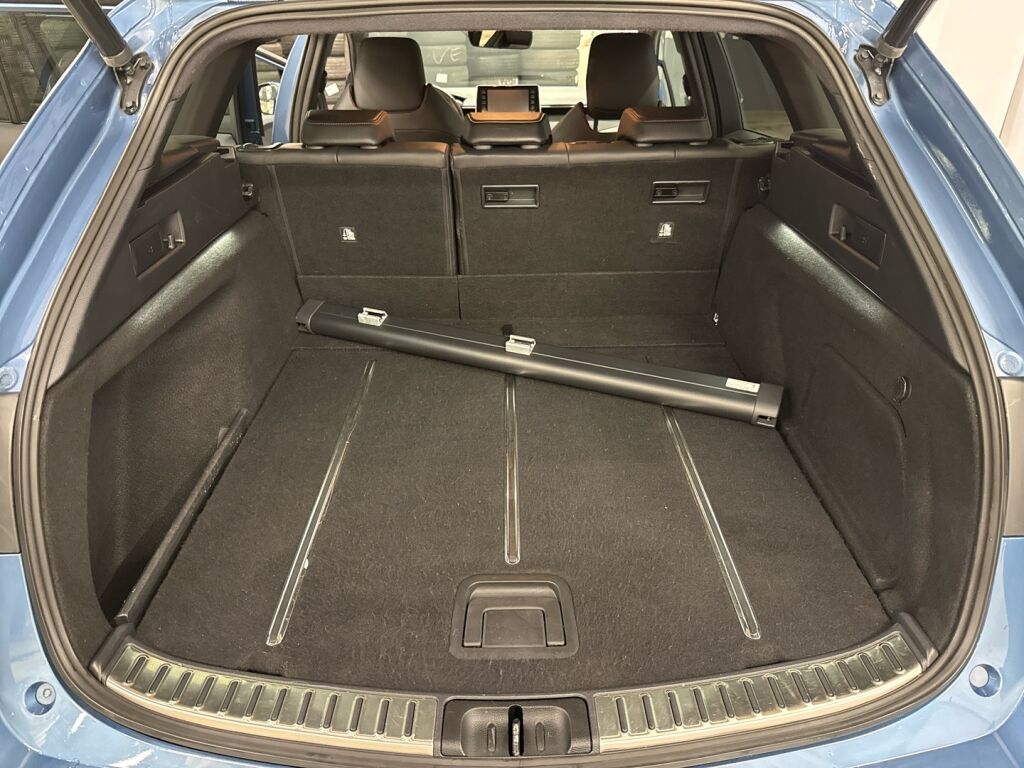 Toyota Corolla 2021 Sininen