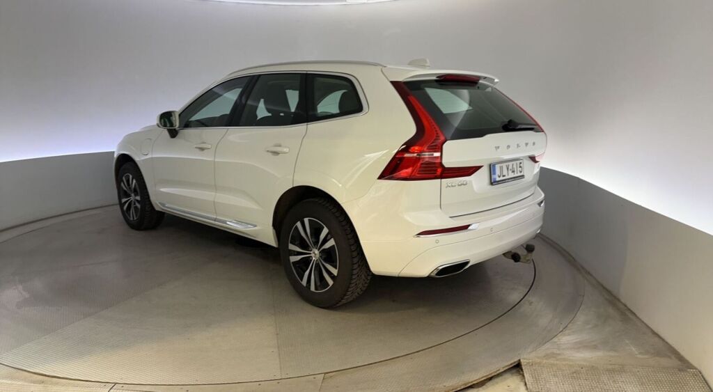 Volvo XC60 2021 Valkoinen