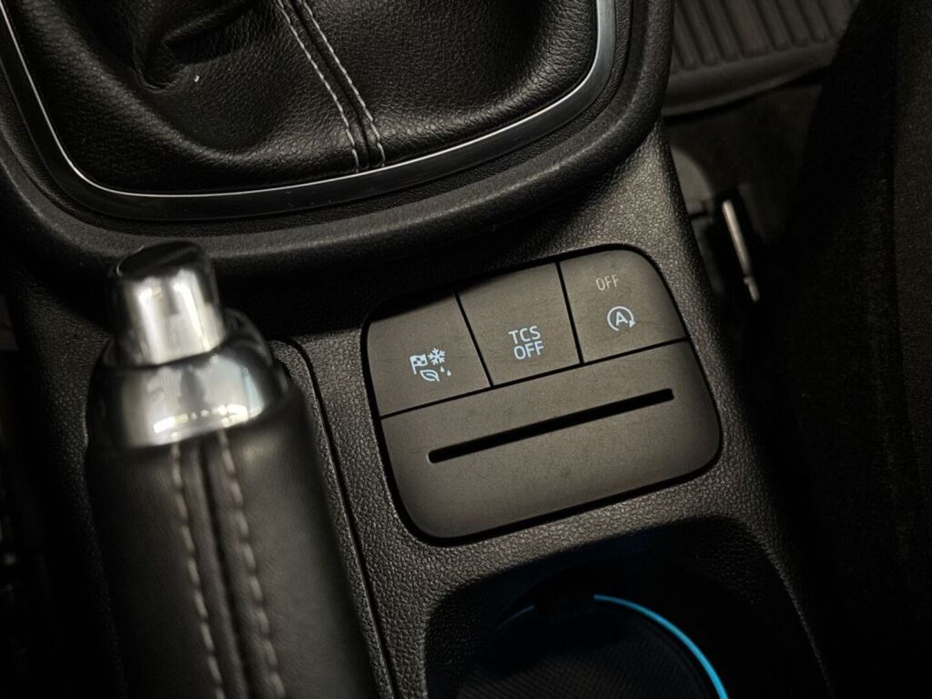 Ford Puma 2021 Punainen