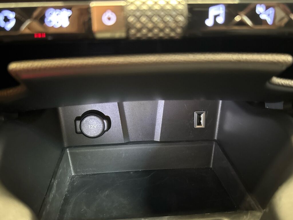 Ds 7 Crossback 2021 Sininen