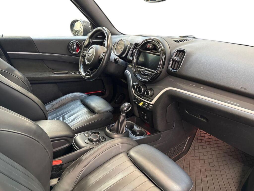 Mini Countryman 2017 Harmaa