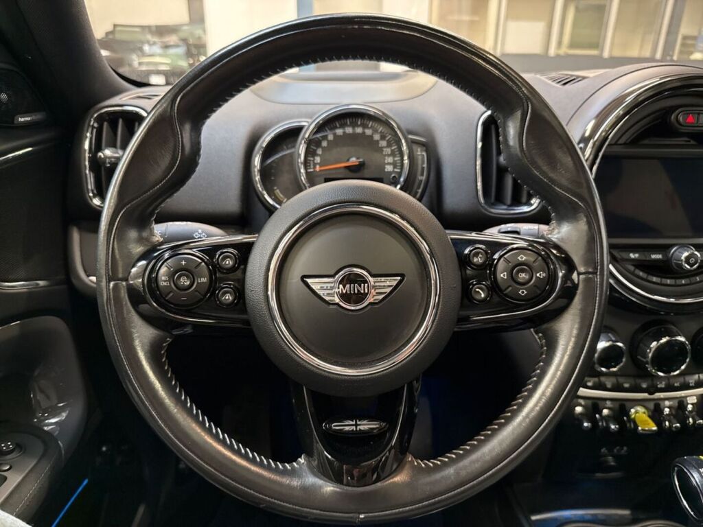 Mini Countryman 2017 Harmaa