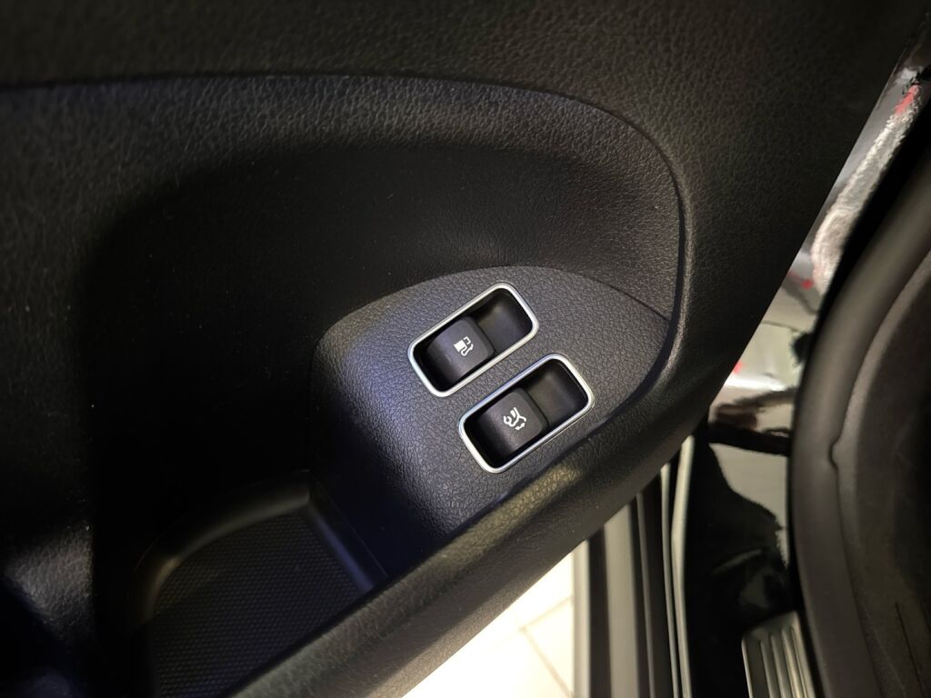 Mercedes-Benz GLE 2021 Musta