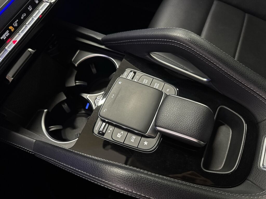 Mercedes-Benz GLE 2021 Musta