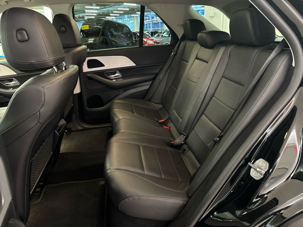 Mercedes-Benz GLE 2021 Musta