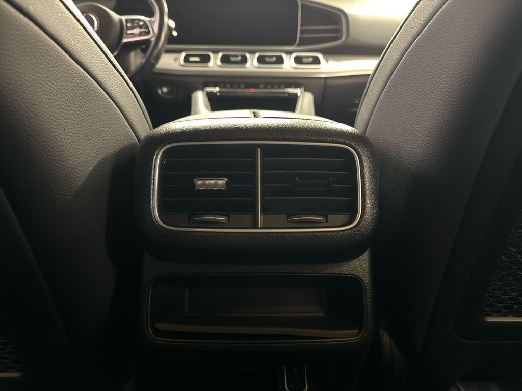 Mercedes-Benz GLE 2021 Musta