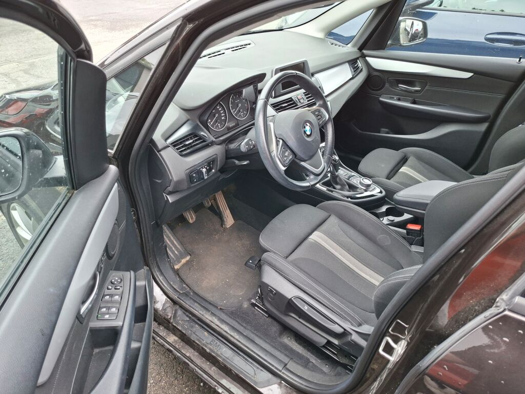 BMW 220 2016 Ruskea (beige)
