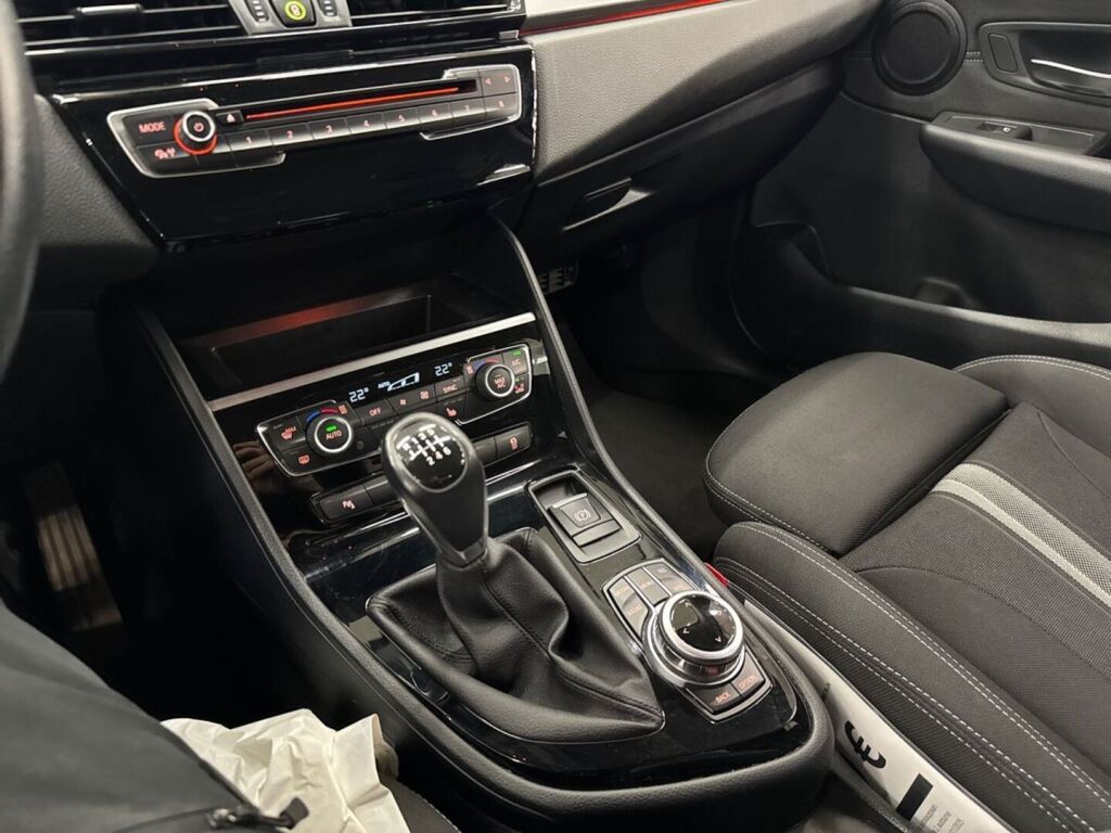 BMW 220 2016 Ruskea (beige)