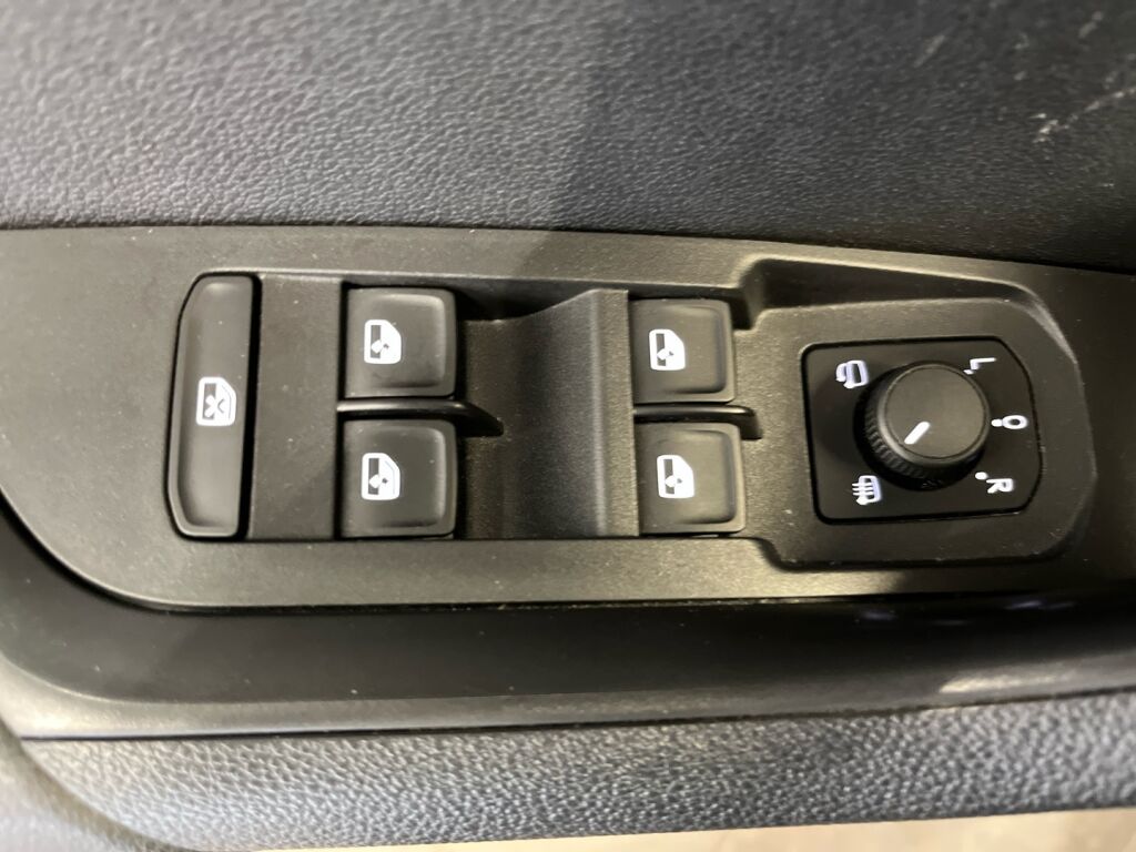 Skoda Karoq 2020 Sininen