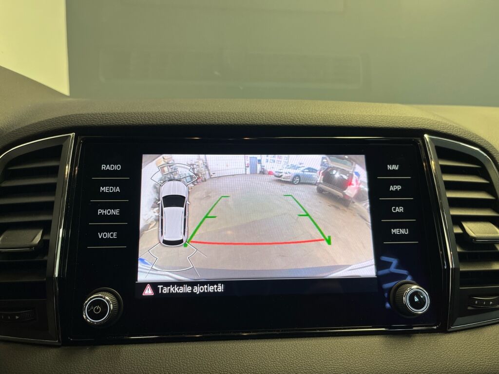 Skoda Karoq 2020 Sininen