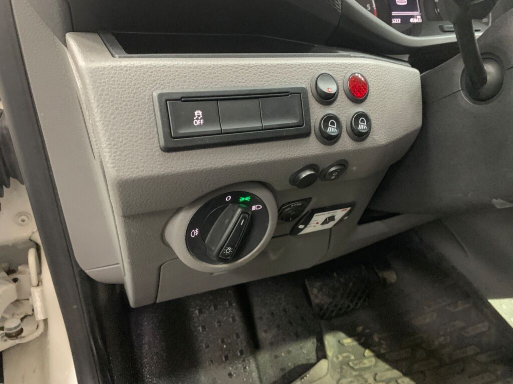Volkswagen Transporter 2021 Valkoinen