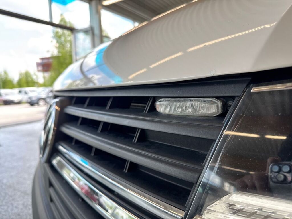 Volkswagen Transporter 2021 Valkoinen