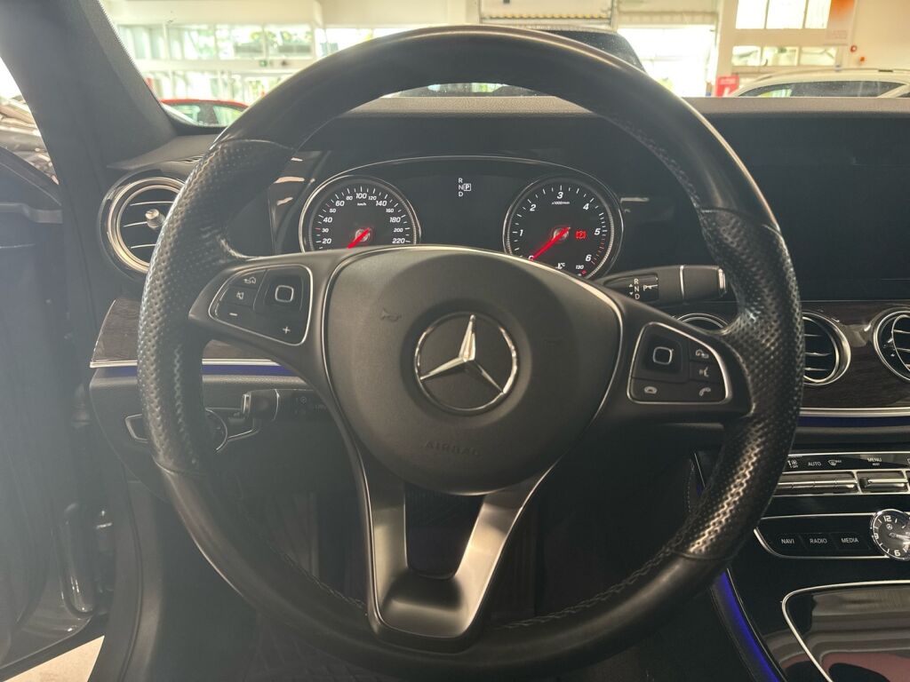 Mercedes-Benz E 2016 Harmaa