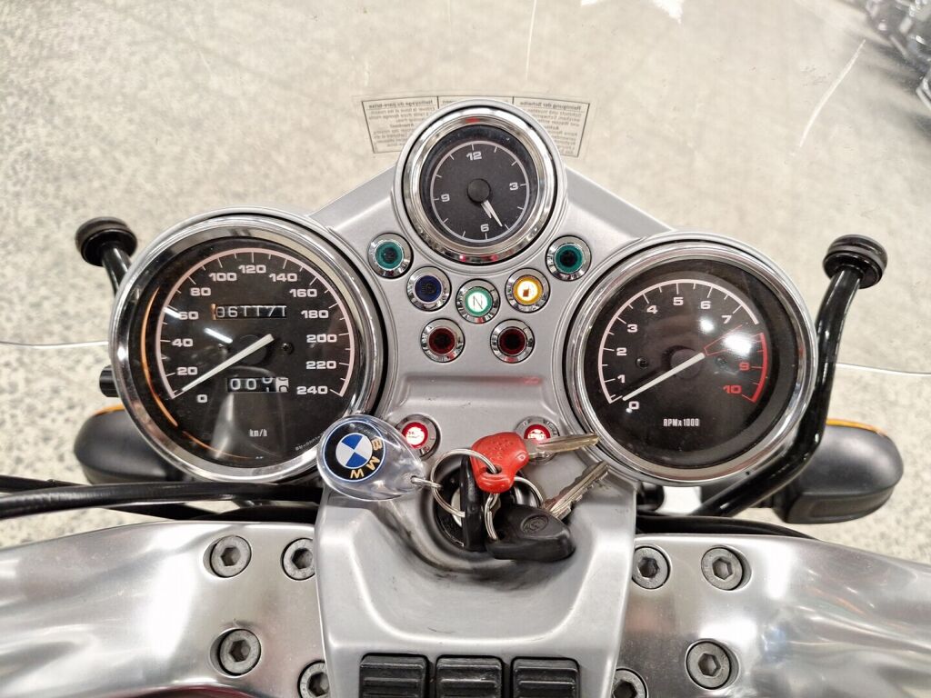 BMW R 1998 moniväri