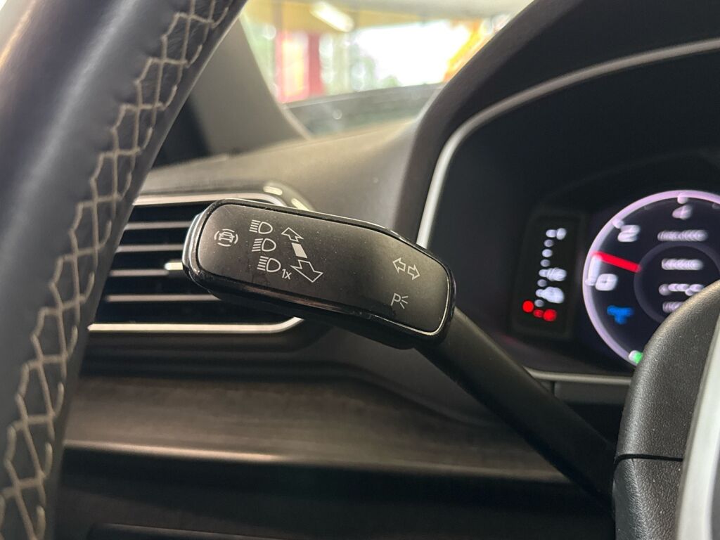 Seat Tarraco 2021 Sininen