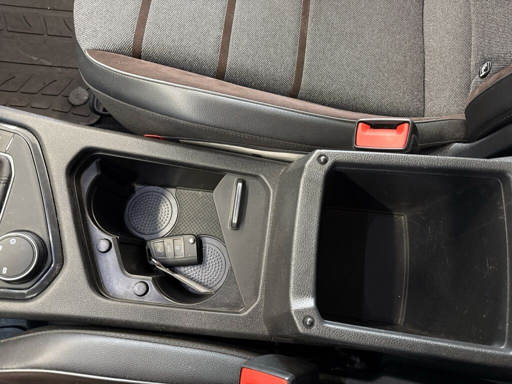 Seat Tarraco 2021 Sininen