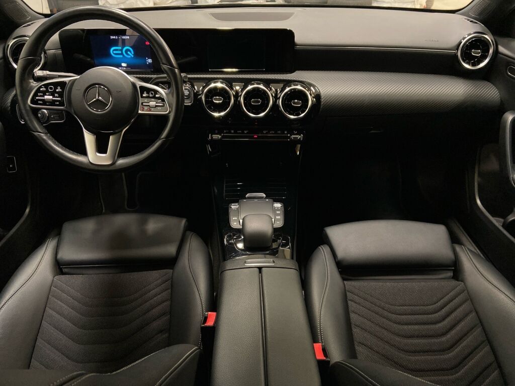 Mercedes-Benz A 2021 Musta