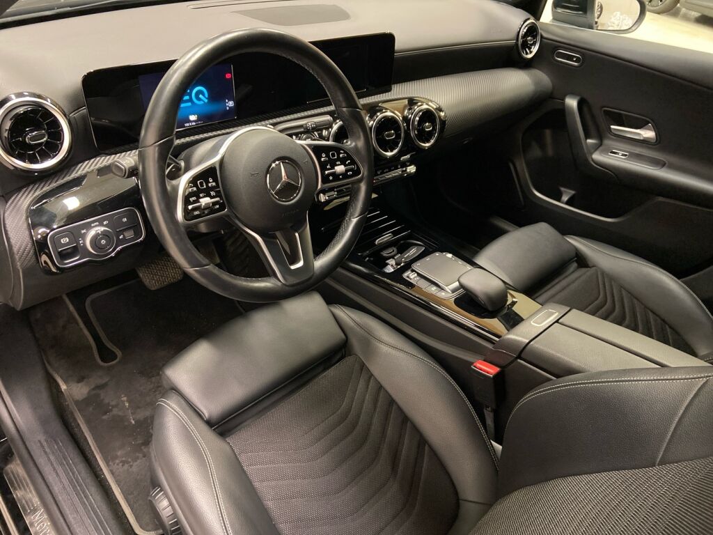 Mercedes-Benz A 2021 Musta