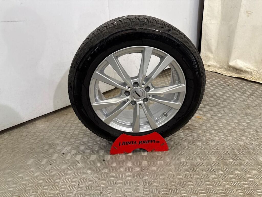 Mercedes-Benz EQA 2022 Musta