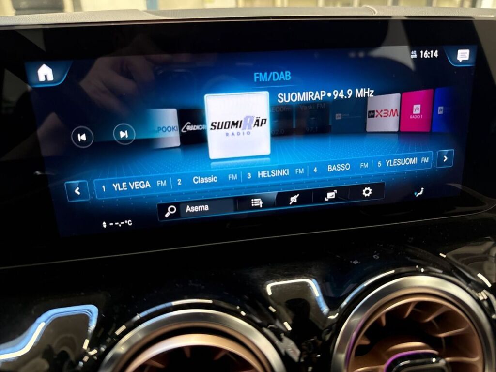 Mercedes-Benz EQA 2022 Musta