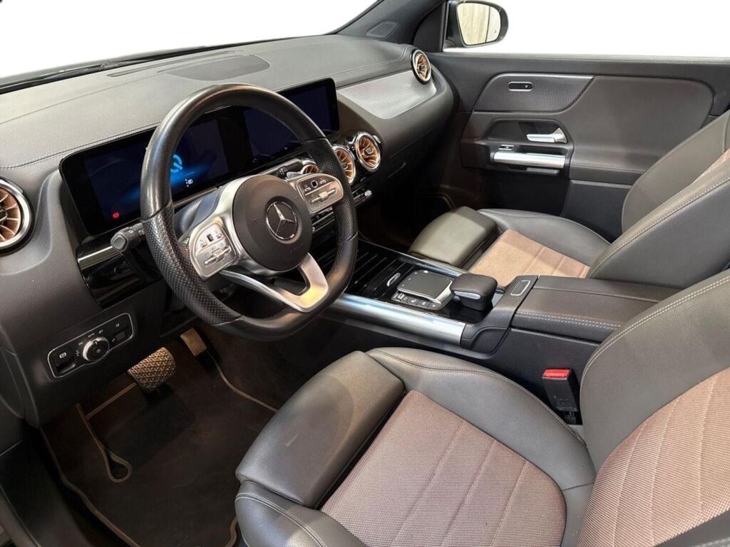 Mercedes-Benz EQA 2022 Musta