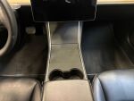Tesla Model 3 2020 Sininen