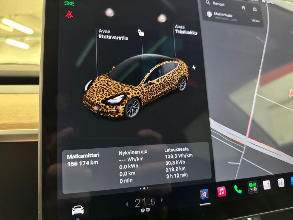 Tesla Model 3 2020 Sininen