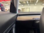 Tesla Model 3 2020 Sininen