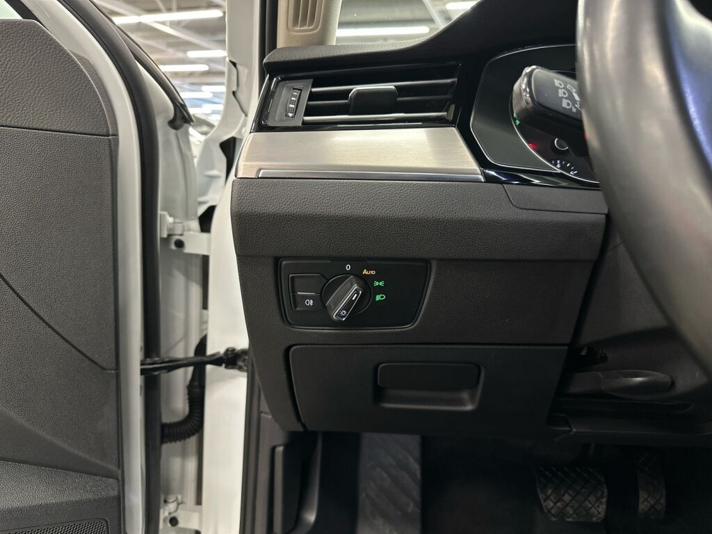 Volkswagen Passat 2018 Valkoinen