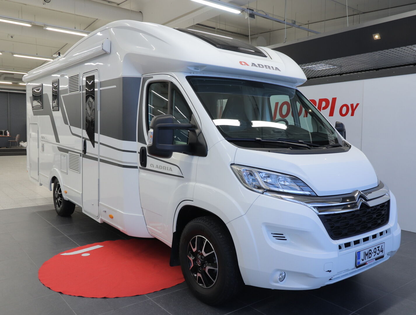 Adria Matrix Axess 670 SL