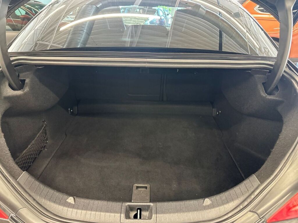 Mercedes-Benz CLA 2015 Musta
