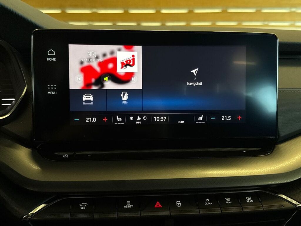 Skoda Octavia 2021 Valkoinen