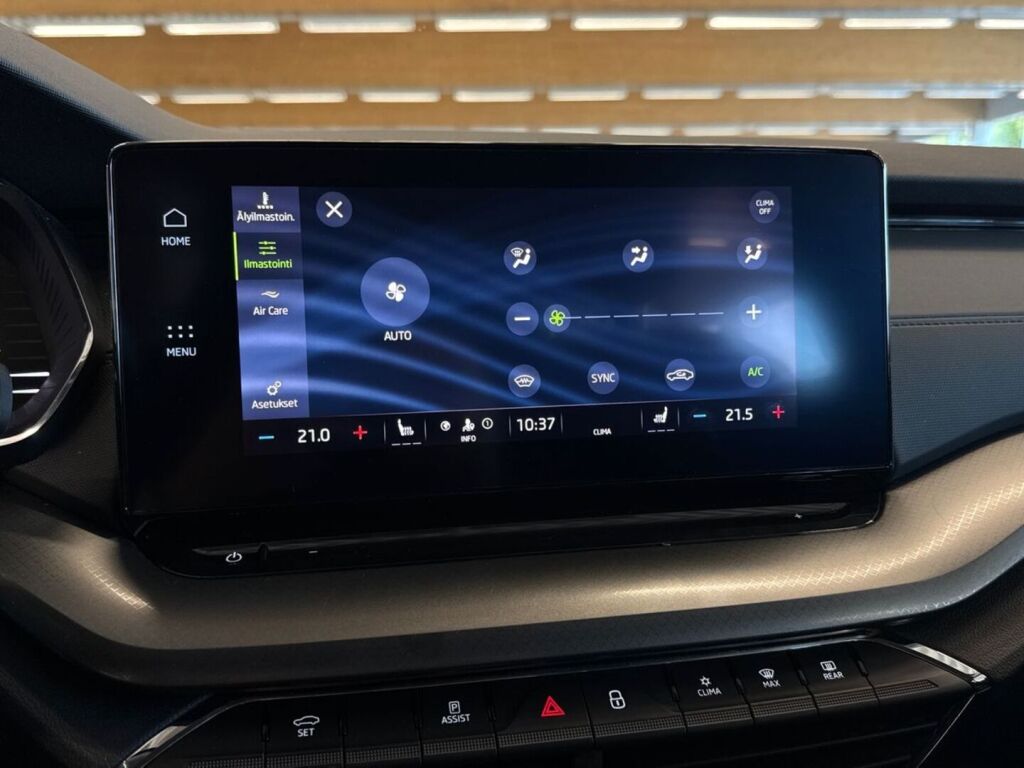 Skoda Octavia 2021 Valkoinen