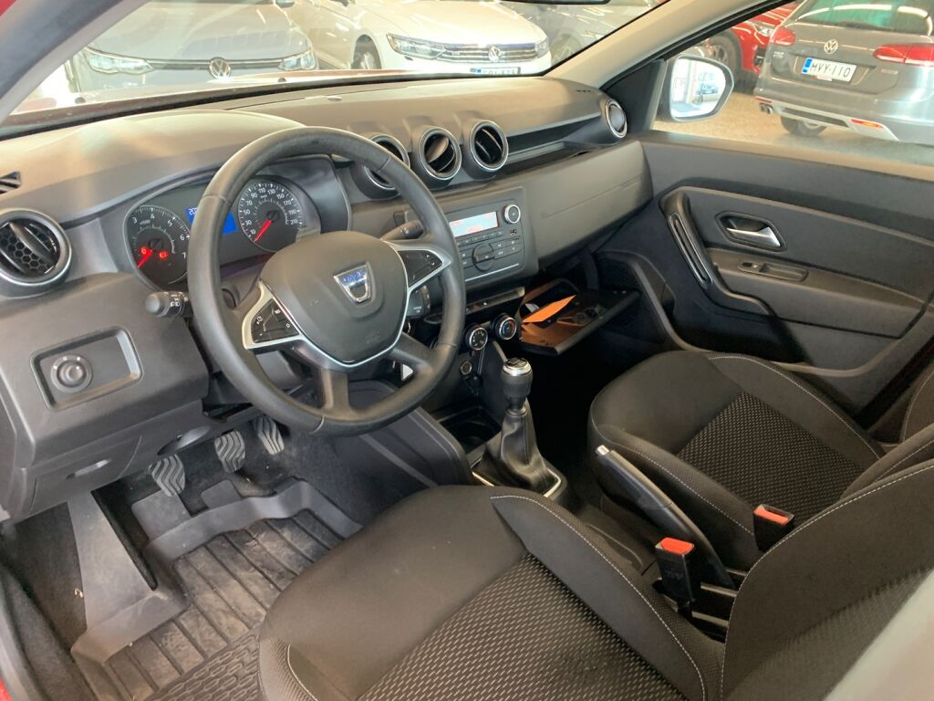 Dacia Duster 2021 Punainen
